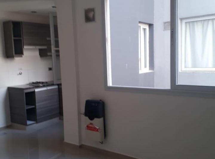 Departamento en Monte Castro 4