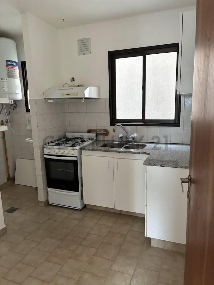Foto de Pleno Centro Departamento en Alquiler 2 dormitorios con Cochera, imagen 1