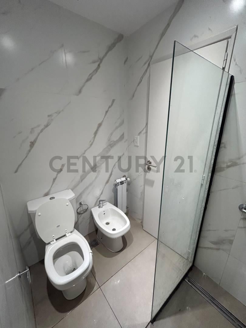 Foto de Exclusivo departamento Guemes 336, imagen 2
