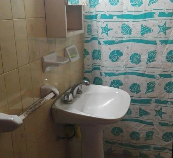 Foto de Departamento de 60 m² con 3 dormitorios en venta en Los Hornos, imagen 5