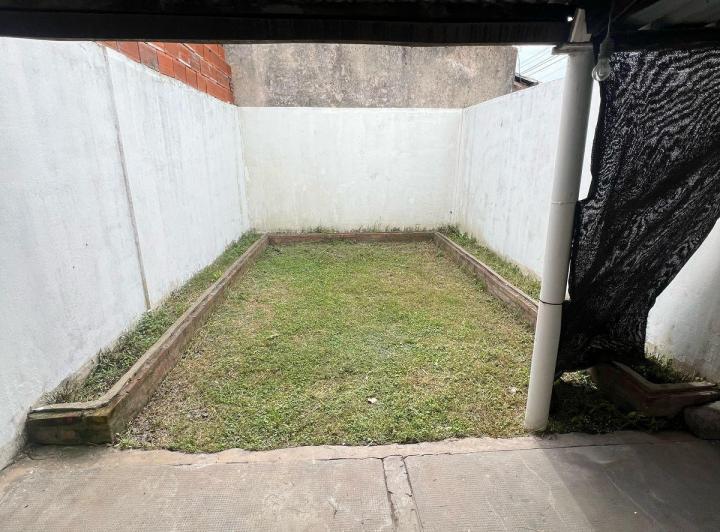 DEPARTAMENTO PLANTA BAJA AL FRENTE 4
