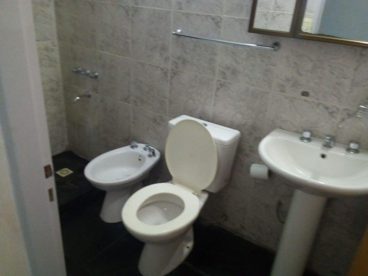 Foto de Departamento con 1 dormitorio en venta en Los Hornos, imagen 4