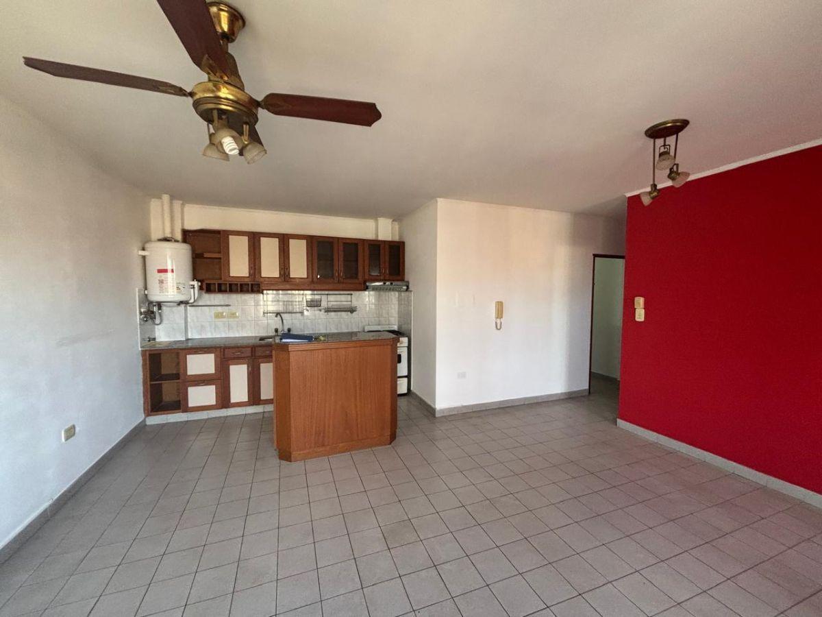 Foto de Departamento con 1 habitación en alquiler en Los Hornos, imagen 2