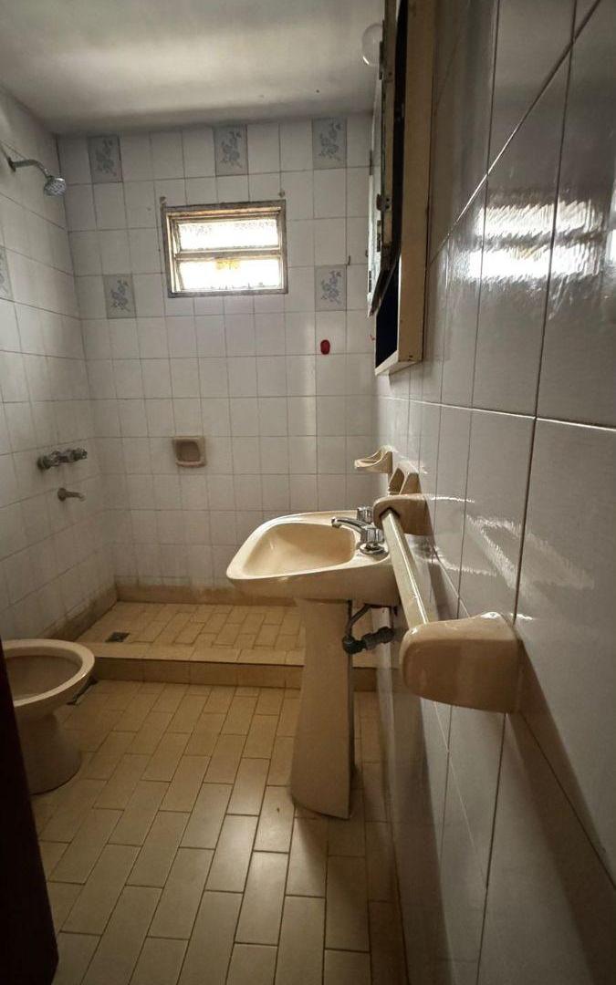 Foto de Departamento con 1 dormitorio en alquiler en Los Hornos, imagen 2