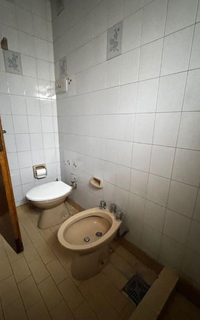 Foto de Departamento con 1 dormitorio en alquiler en Los Hornos, imagen 3
