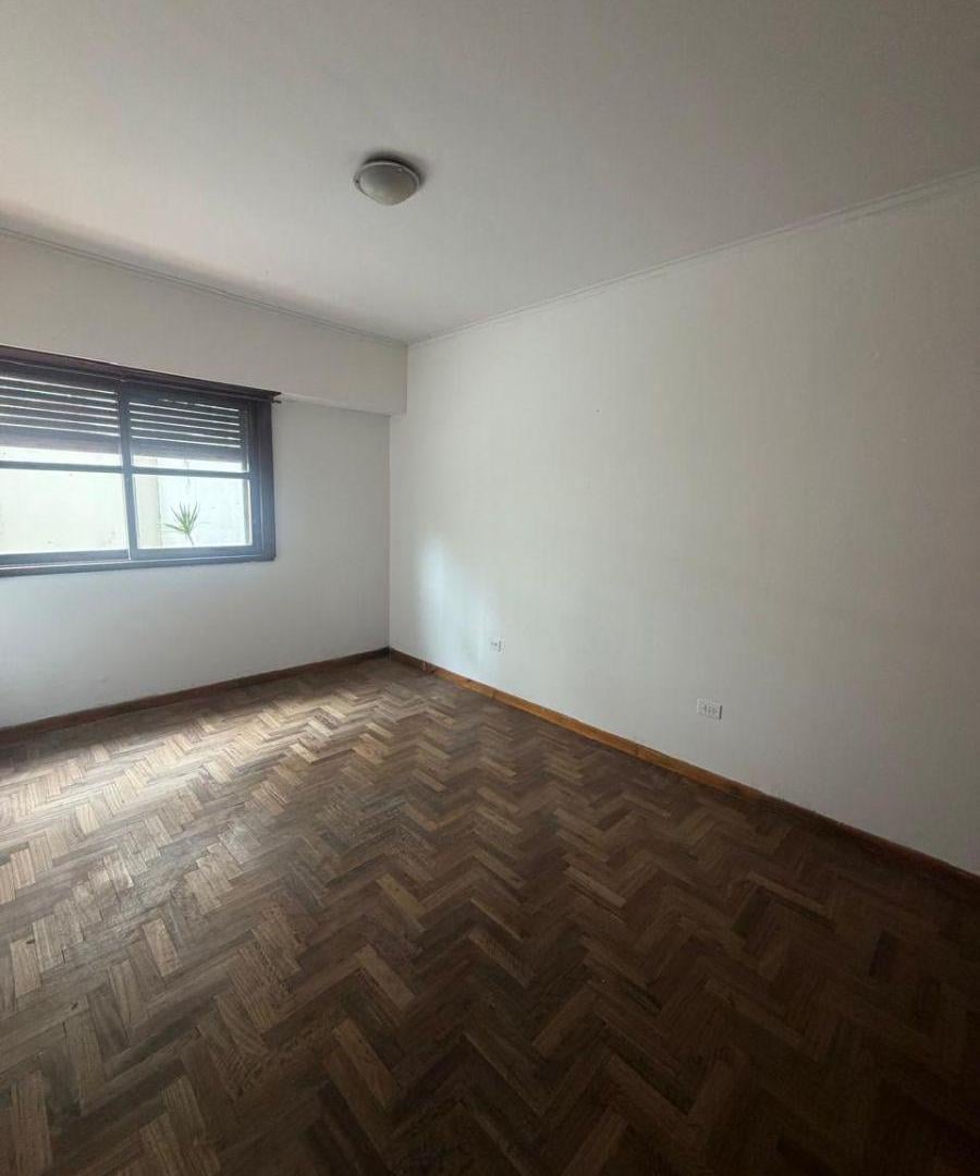 Foto de DEPARTAMENTO EN PLANTA BAJA CON AMPLIO PATIO – 62 ENTRE 26 Y 27, imagen 5