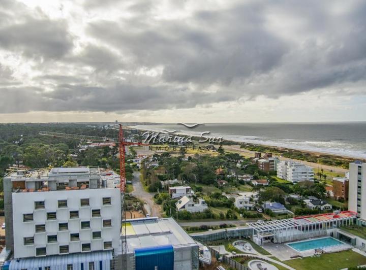 Departamento en piso alto, Quartier del Mar, en venta. 4