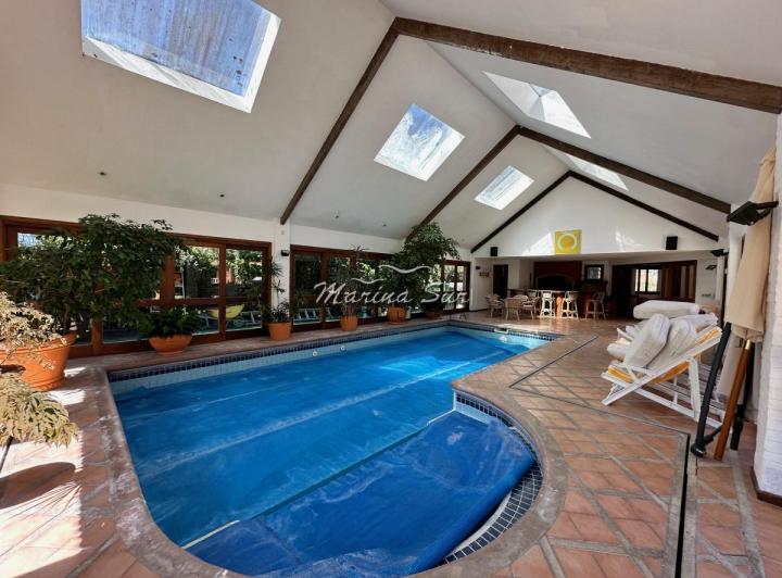 Espectacular casa de 5 dormitorios en venta Golf 1