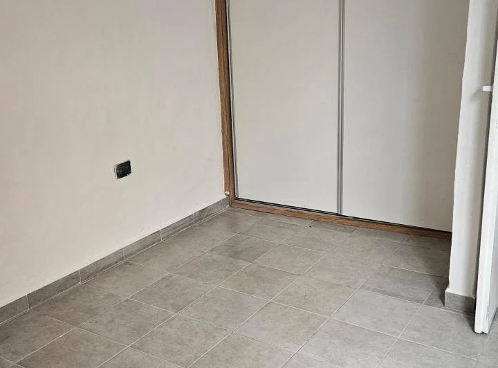 PARTICULAR ALQUILA DPTO 1 DORMITORIO 4