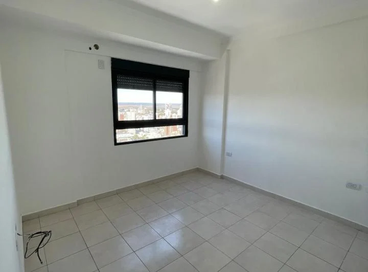 PARTICULAR ALQUILA DPTO 1 DORMITORIO 3
