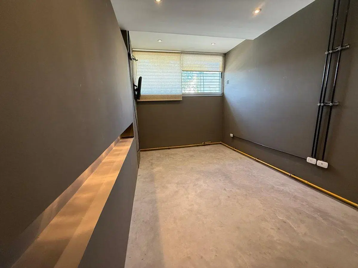 Oficinas en Venta (casco urbano) La Plata 4