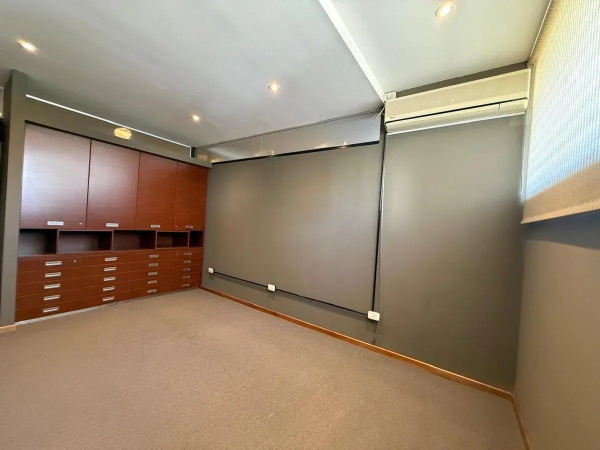 Oficinas en Venta (casco urbano) La Plata 2