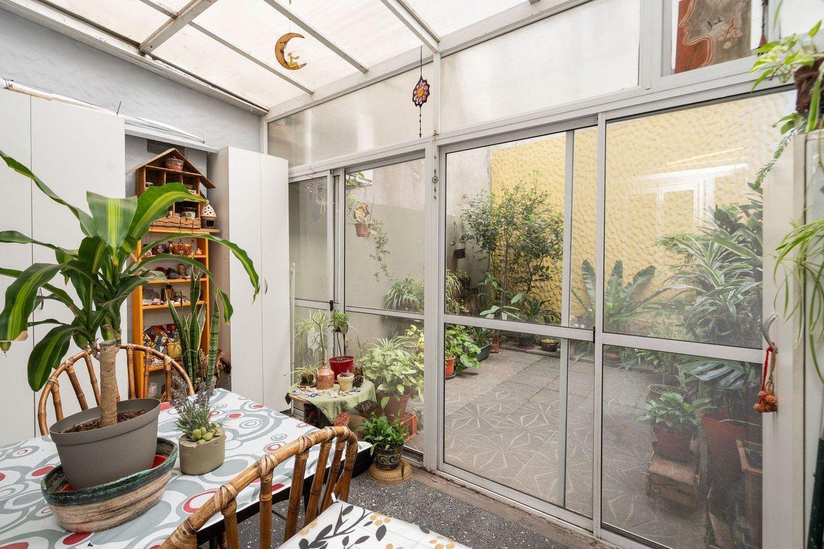 DEPARTAMENTO MONOAMBIENTE CON PATIO EN VENTA