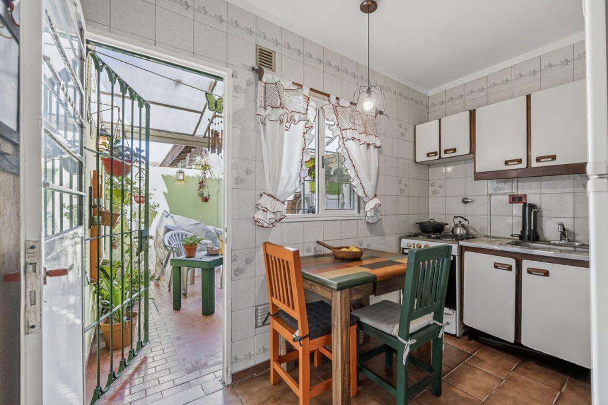 Duplex 3 ambientes venta Villa Luzuriaga Apto Cred