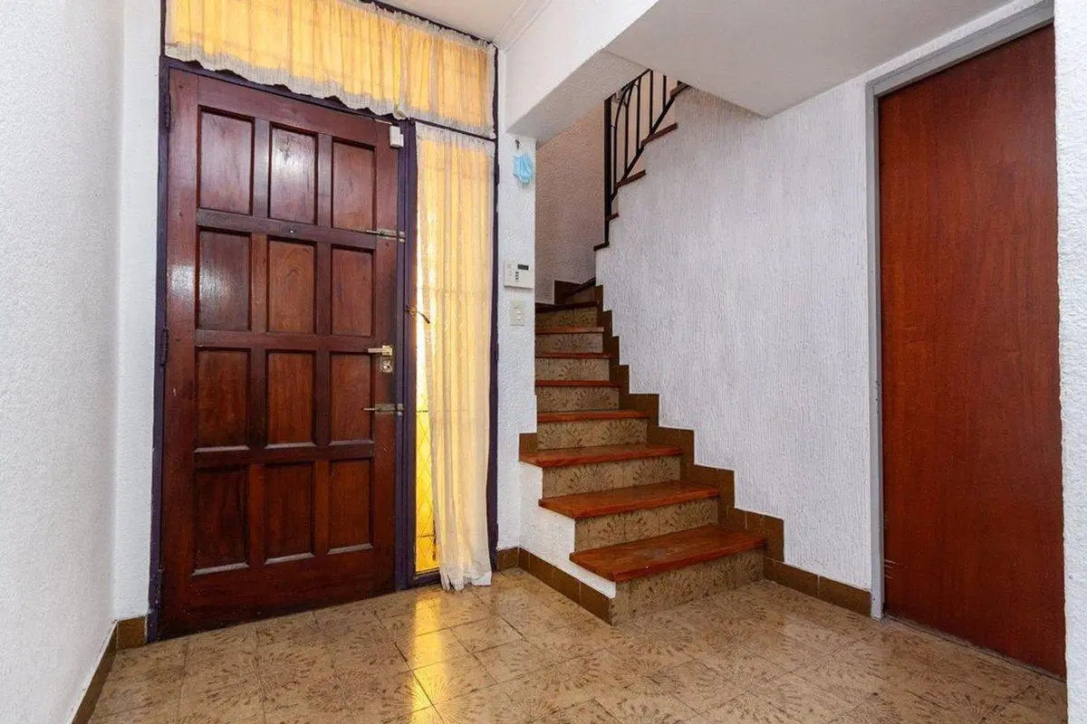CASA 5 AMB LOTE PROPIO JARDÍN QUINCHO COCHERA 5