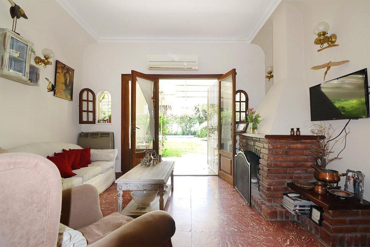 VENTA CASA 5 AMB PARQUE PILETA COCHERA HAEDO
