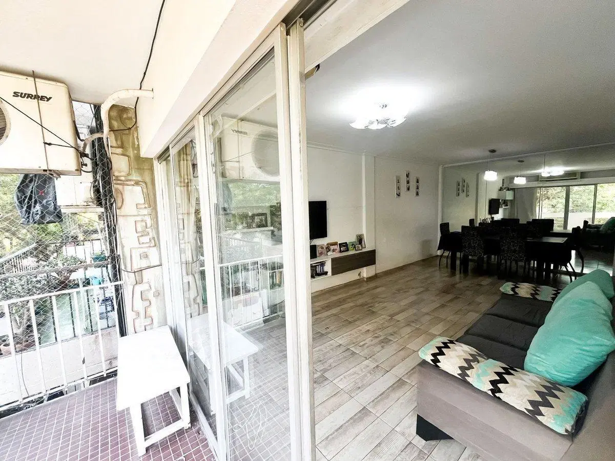 VENTA 4 AMB MAS DEPENDENCIA Y BALCÓN APTO CRÉDITO! 2