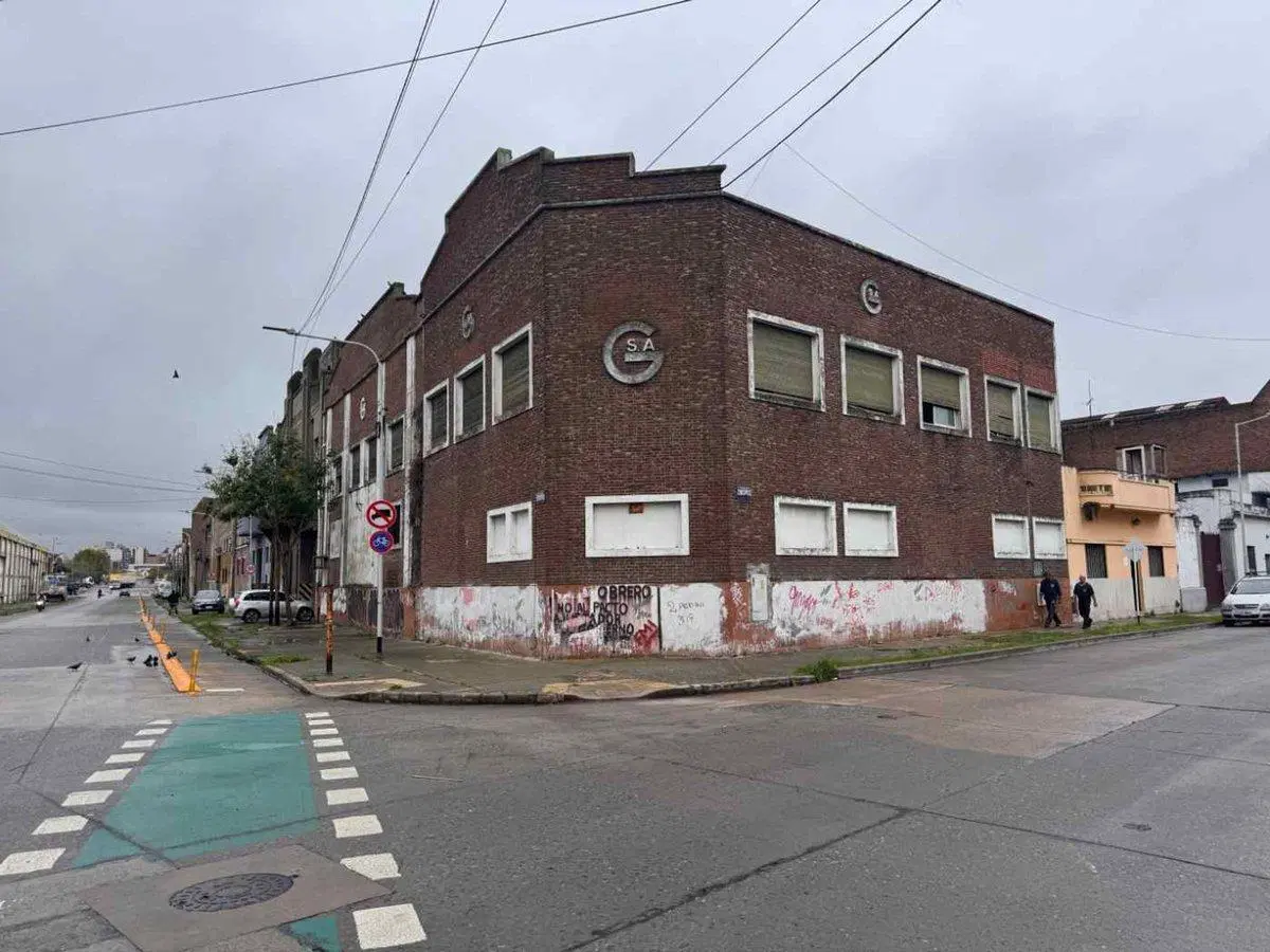 Venta Galpón Avellaneda Zona Industrial 3423 M2 2