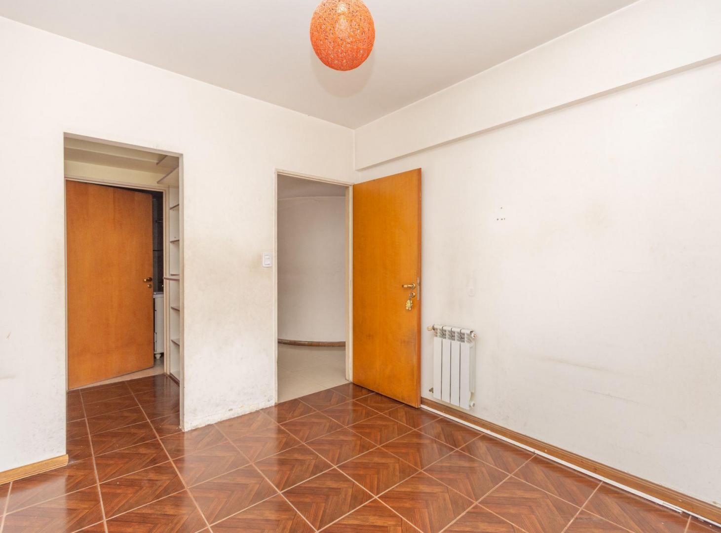 Foto de Departamento Venta 4 ambientes con Patio y cochera, imagen 4