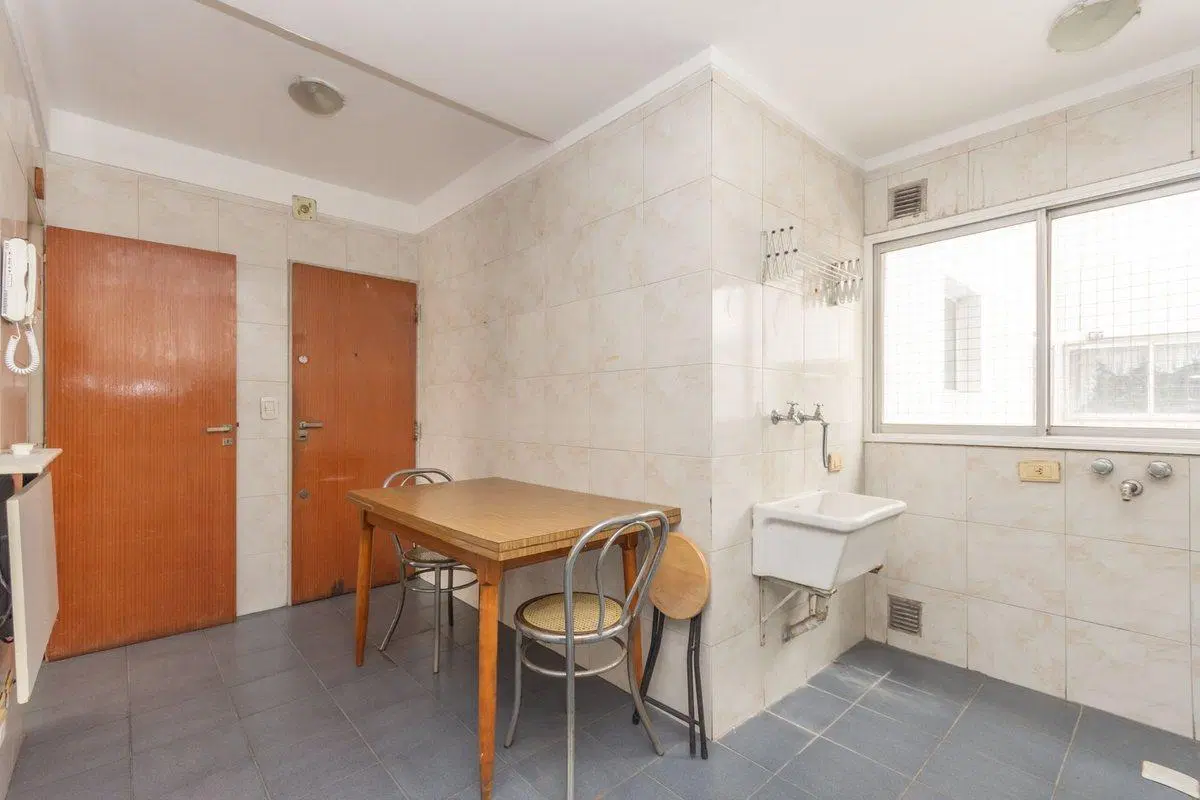 VENTA DEPARTAMENTO 4 AMBIENTES COCHERA BALCÓN LUZ 2
