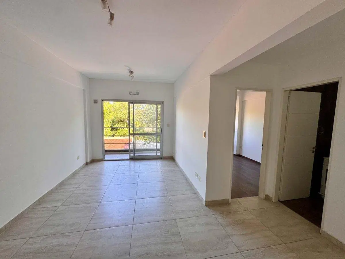 Venta Departamento 2 Ambientes Con Cochera Lomas 2