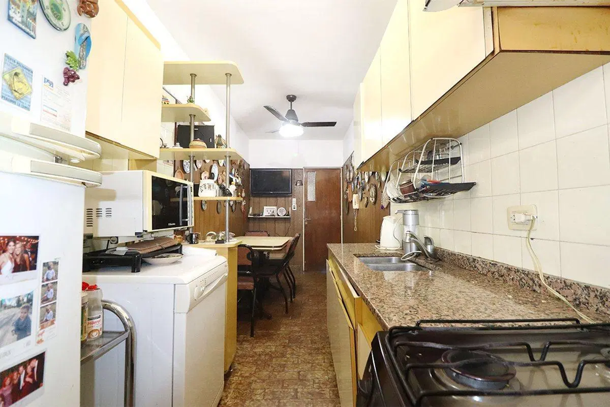 Departamento Venta 4 ambientes con Cochera Flores 2
