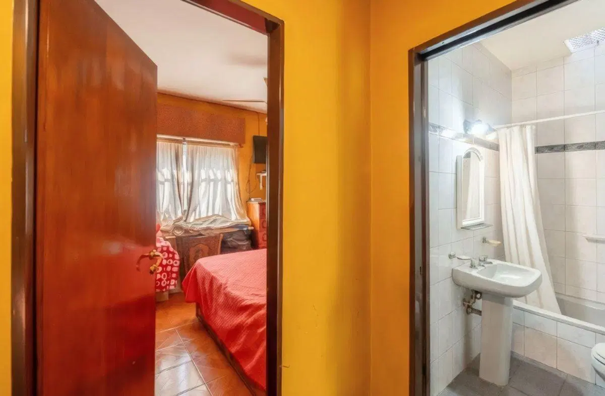 Departamento 2 ambientes San Justo primer piso 5