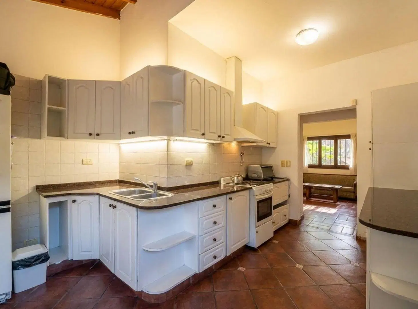 CASA EN VENTA 3 DORM, PARQUE y QUINCHO- RANELAGH 5