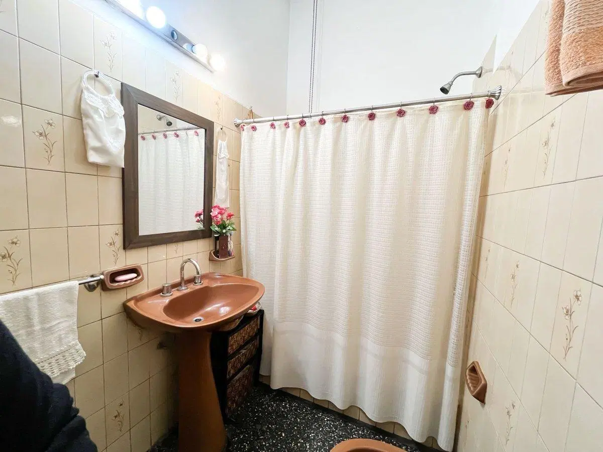 VENTA CASA 4 AMB C/ESCRITORIO TERRAZA LOTE PROPIO 5