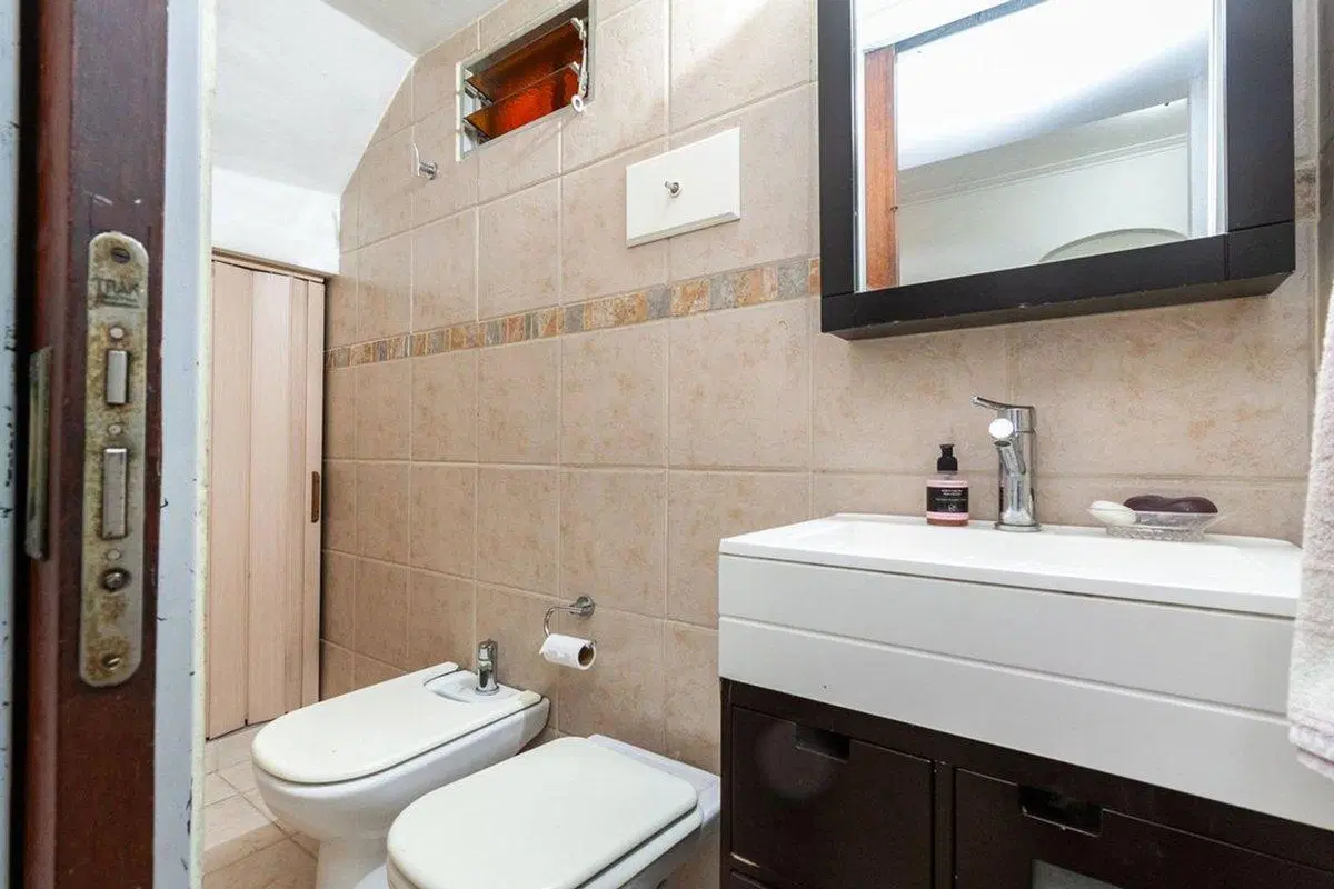 CASA 5 AMB LOTE PROPIO JARDÍN QUINCHO COCHERA 5