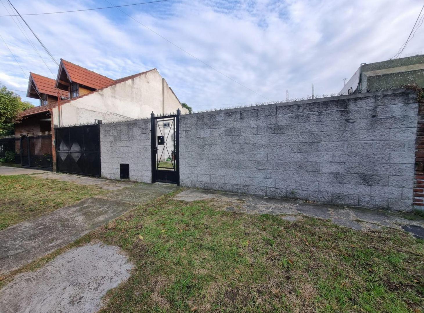 Casa Venta 3 ambientes Lote Propio Banfield