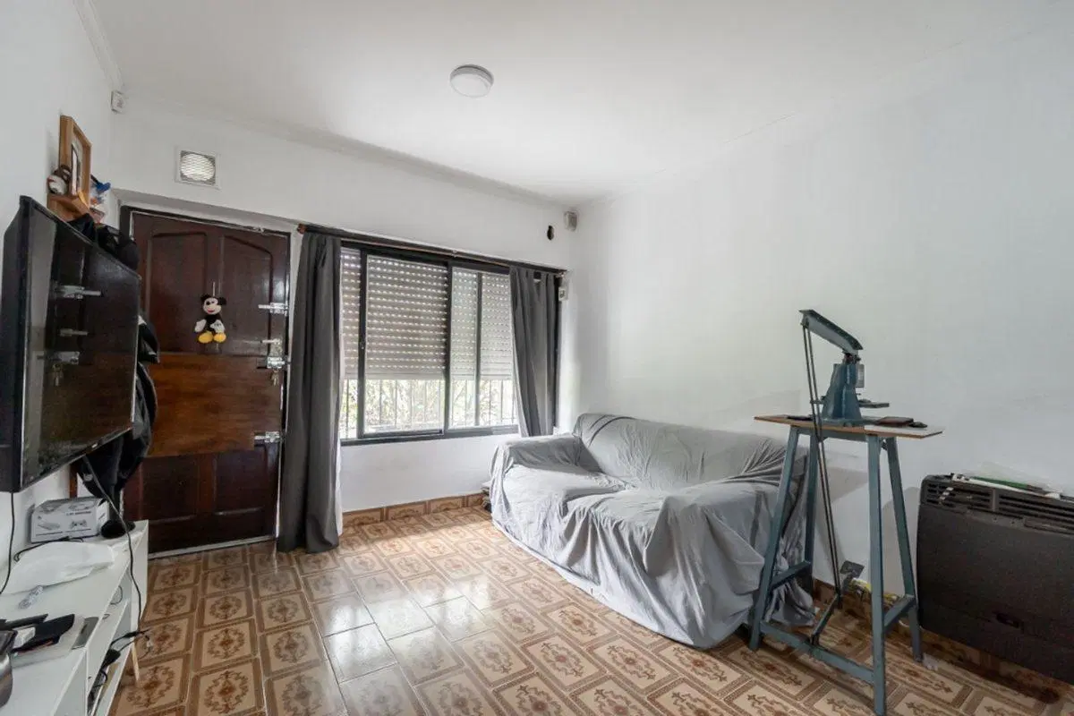 Casa en Venta 3 Ambientes La Tablada Garage Parque 4