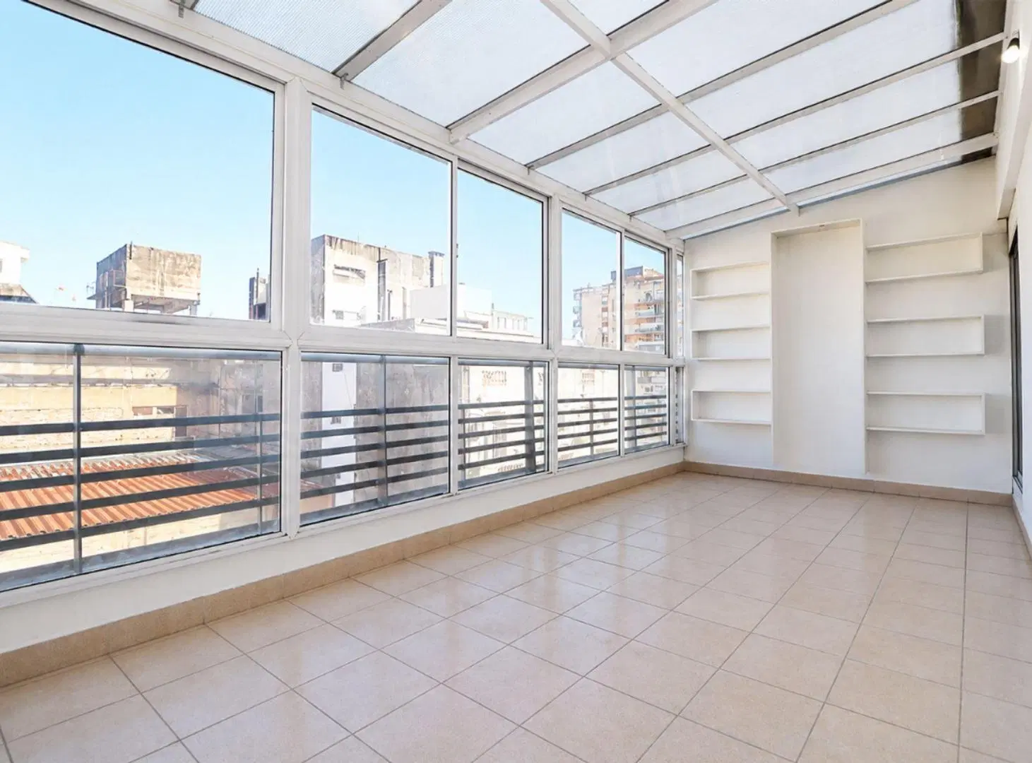 Depto 2 ambientes Venta Balcon Terraza y Cochera 3