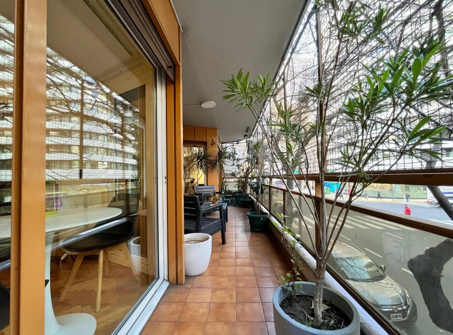 VENTA SEMIPISO 6 AMB DEPENDENCIA Y COCHERA PALERMO 4