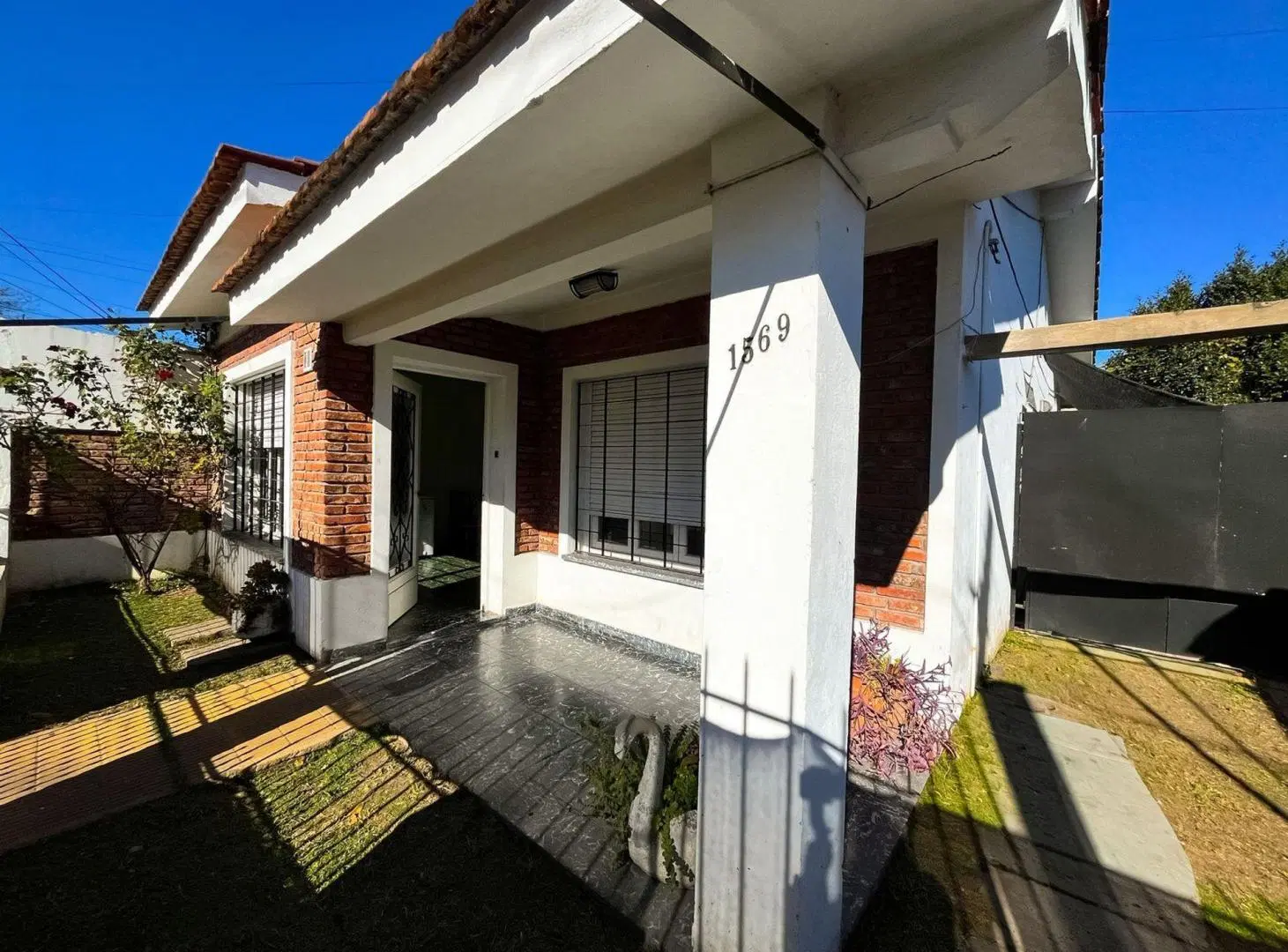 VENTA CASA 4 AMB JARDÍN PILETA COCHERA RAMOS MEJÍA 3