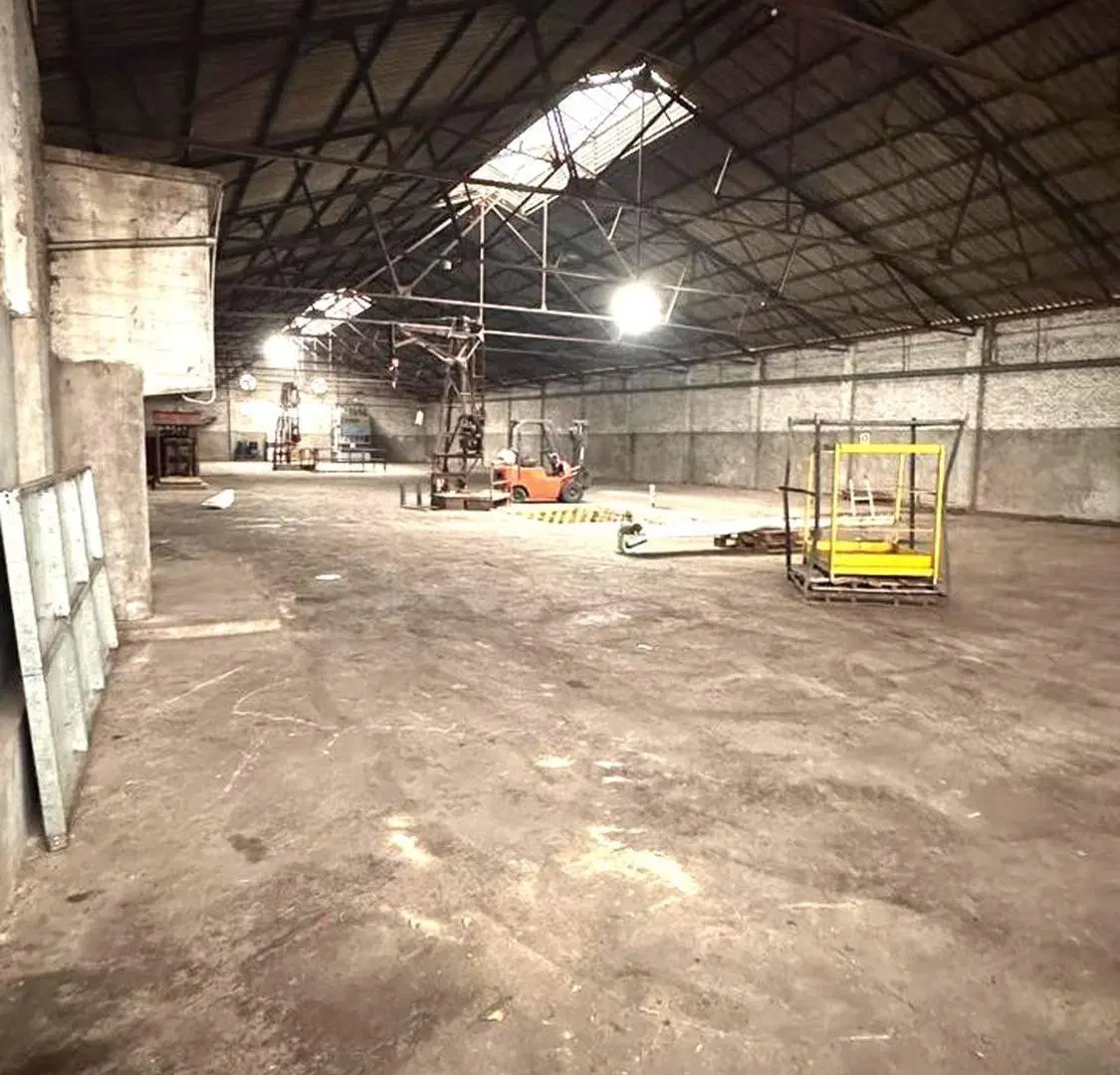 Alquiler Galpón Zona Industrial Avellaneda 3550 M2 4