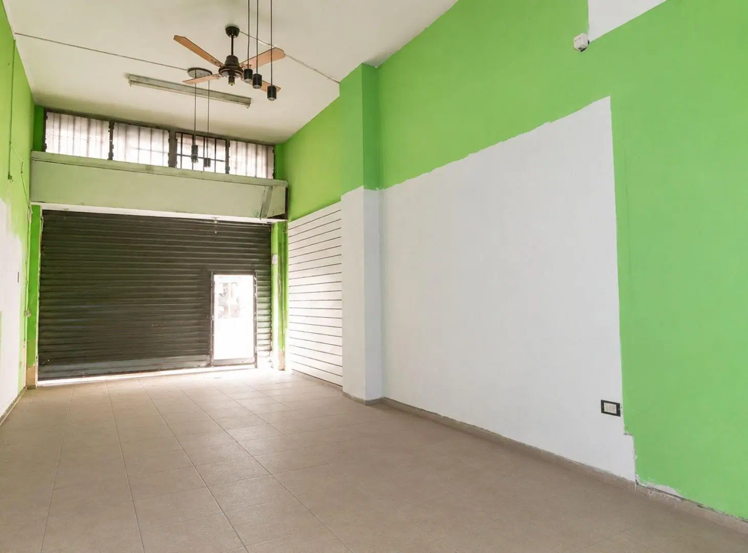 Venta Local comercial en PB y Sótano Zona Congreso 4