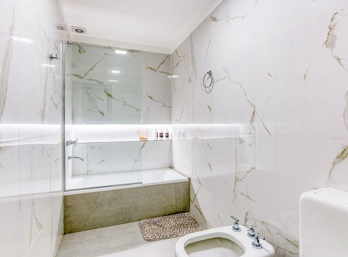Venta dúplex 5 amb c/patio y cochera Ramos 8
