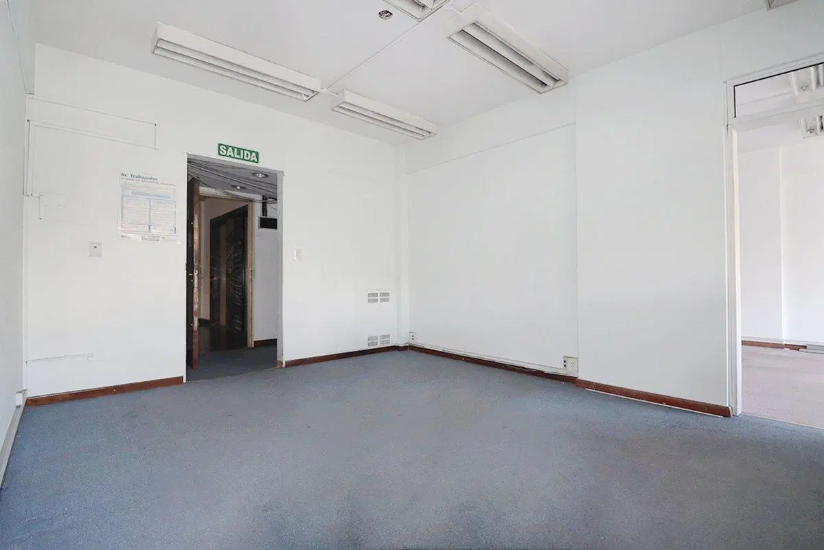 Oficina Comercial  Piso Entero Venta Microcentro. 3