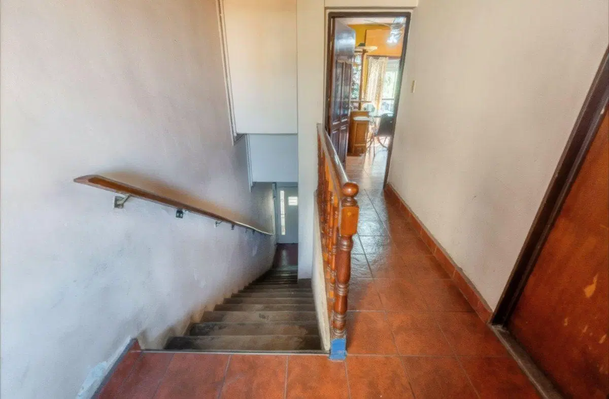 Departamento 2 ambientes San Justo primer piso 4