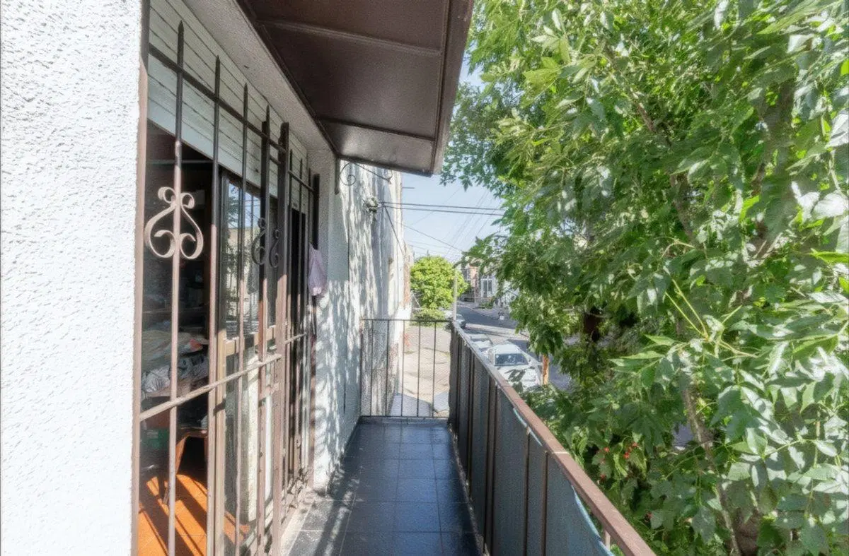Departamento 2 ambientes San Justo primer piso 2