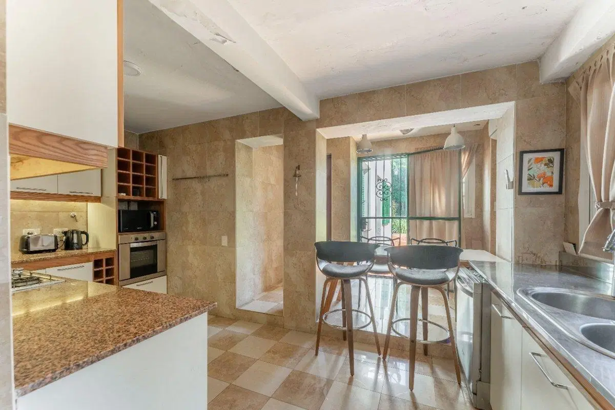 VENTA CASA 7 AMB JARDÍN PILETA OLIVOS, LA LUCILA 4