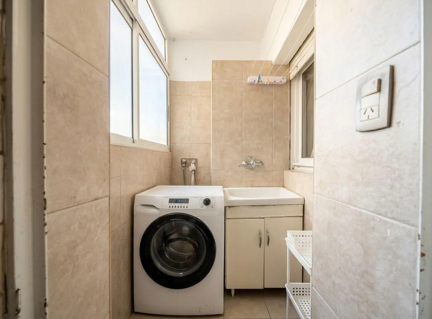 Venta Departamento 3 amb con Balcon y escritorio 3