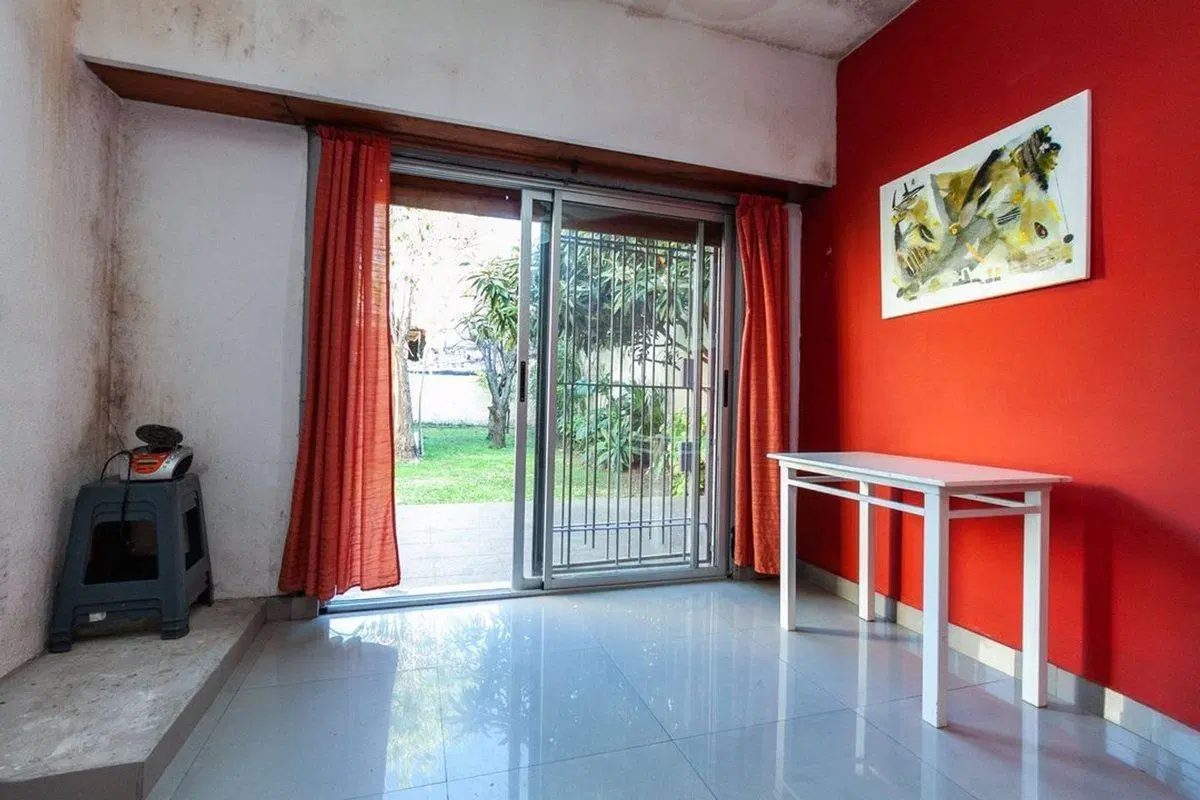 CASA 5 AMB LOTE PROPIO JARDÍN QUINCHO COCHERA 8