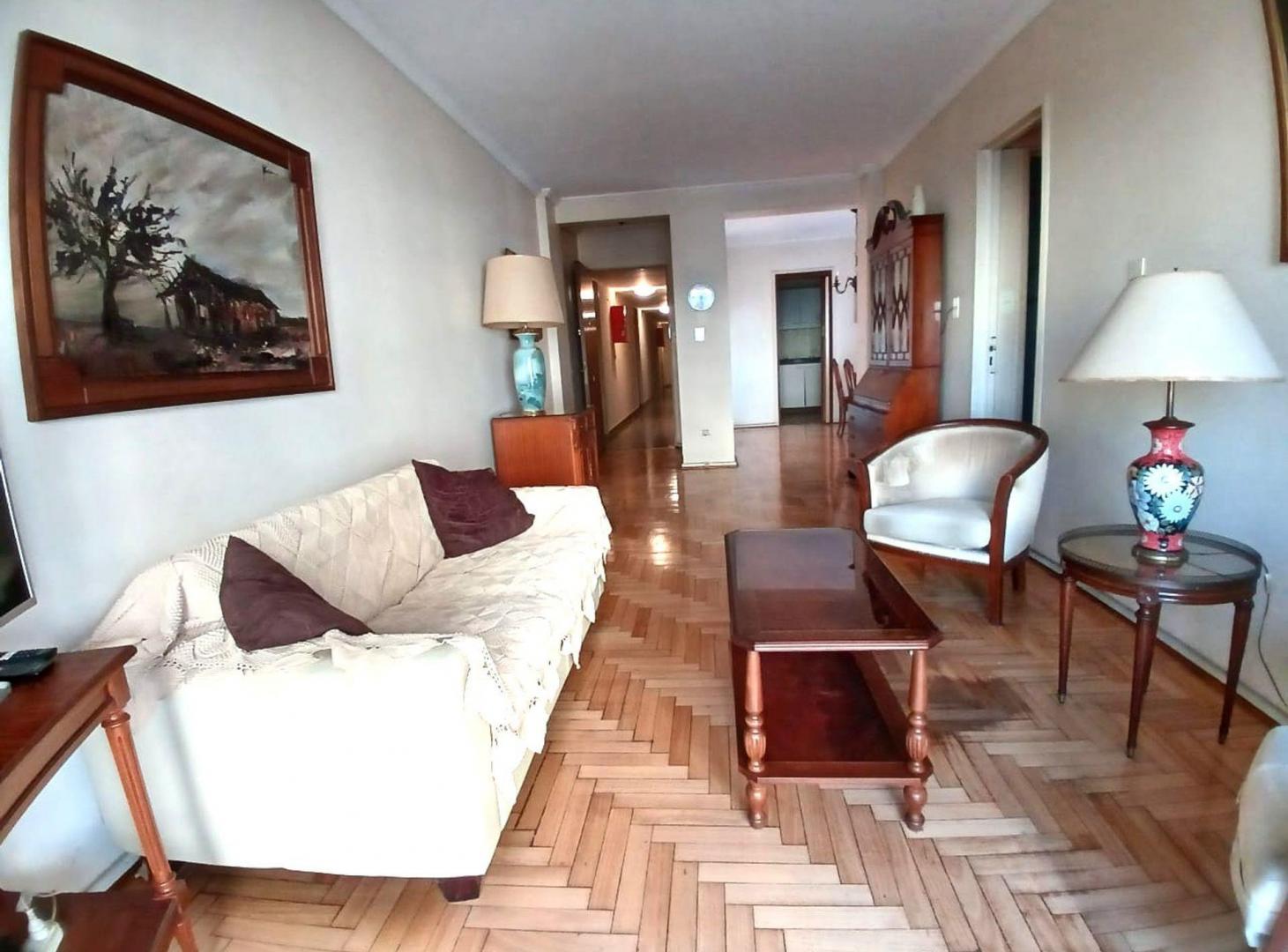 Foto de VENTA 4 AMB CON DEPENDENCIA Y BALCON AL FRENTE, imagen 1