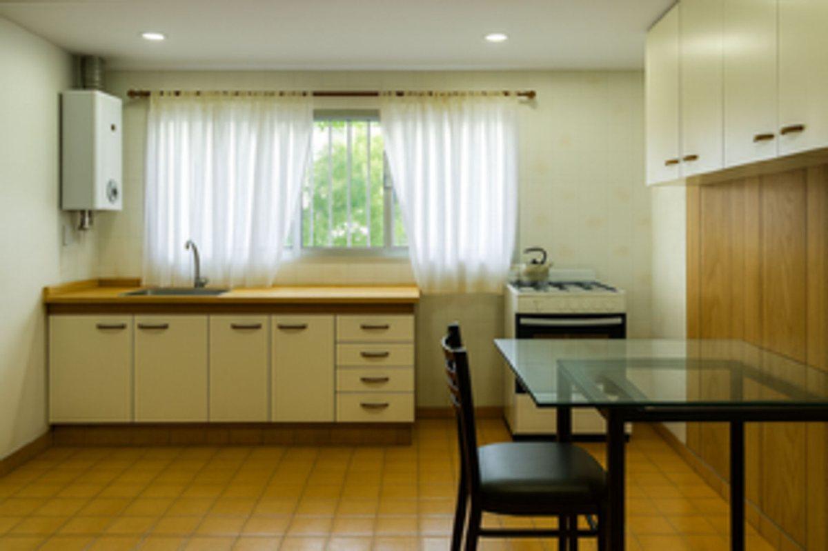 Foto de Oportunidad Casa Lomas del Mirador 3amb jard patio, imagen 2