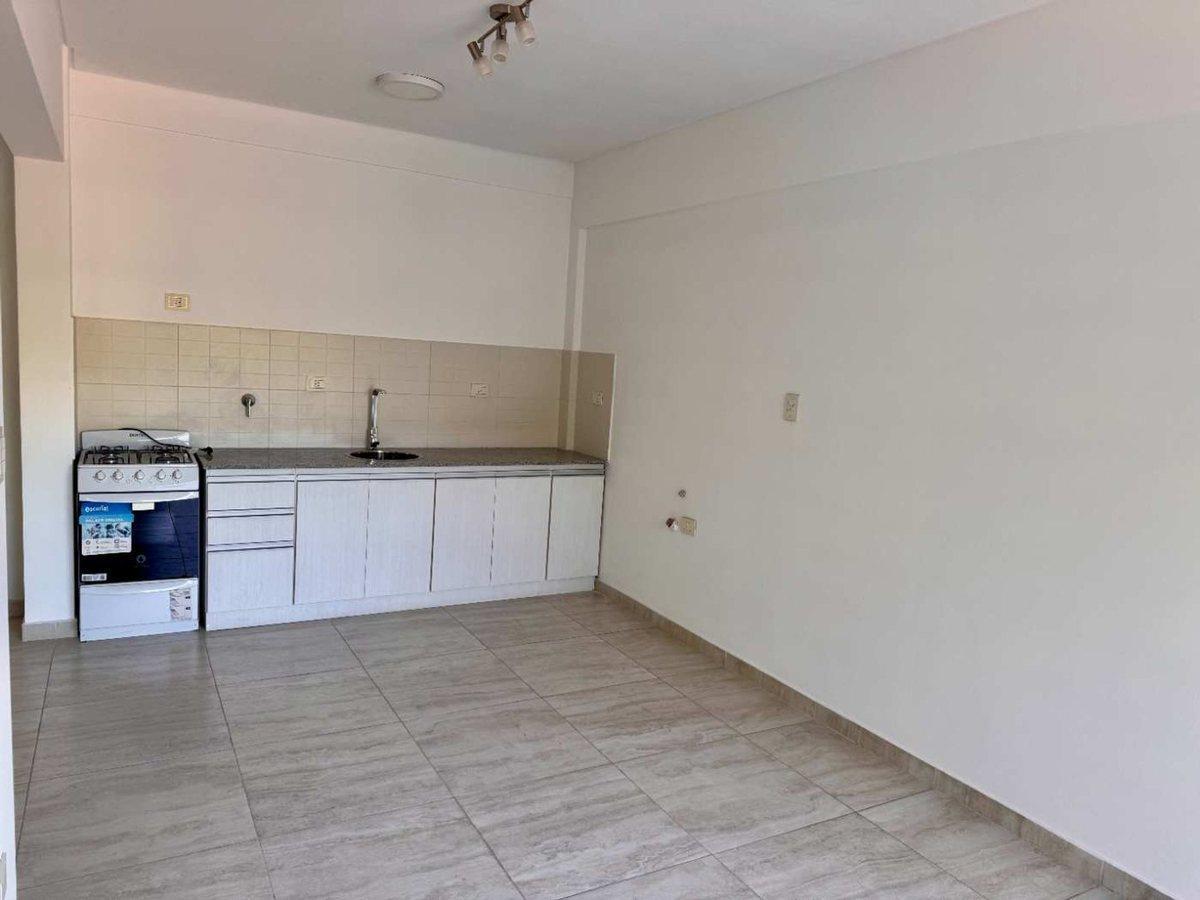 Foto de Venta Departamento 2 Amb. Con Cochera Apto Crédito, imagen 3