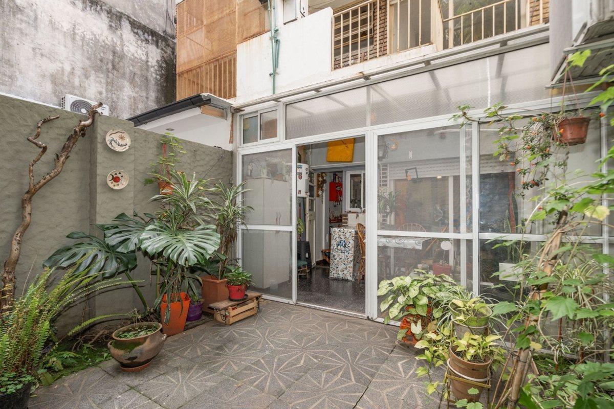 Foto de DEPARTAMENTO MONOAMBIENTE CON PATIO EN VENTA, imagen 1