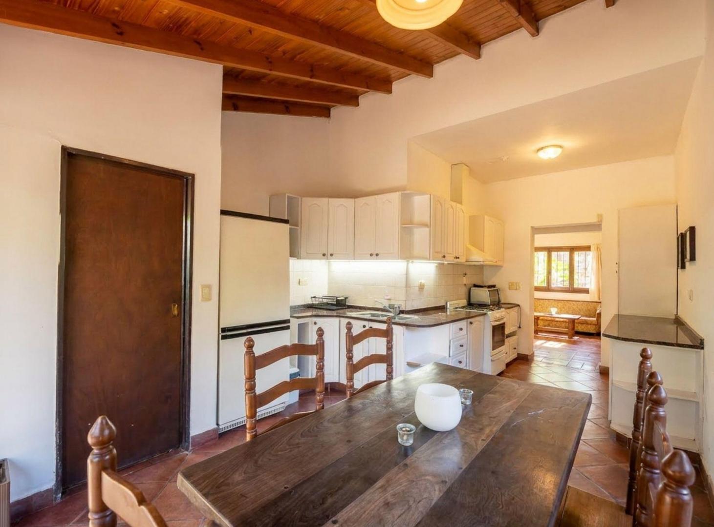 Foto de CASA EN VENTA 3 DORM, PARQUE y QUINCHO- RANELAGH, imagen 4