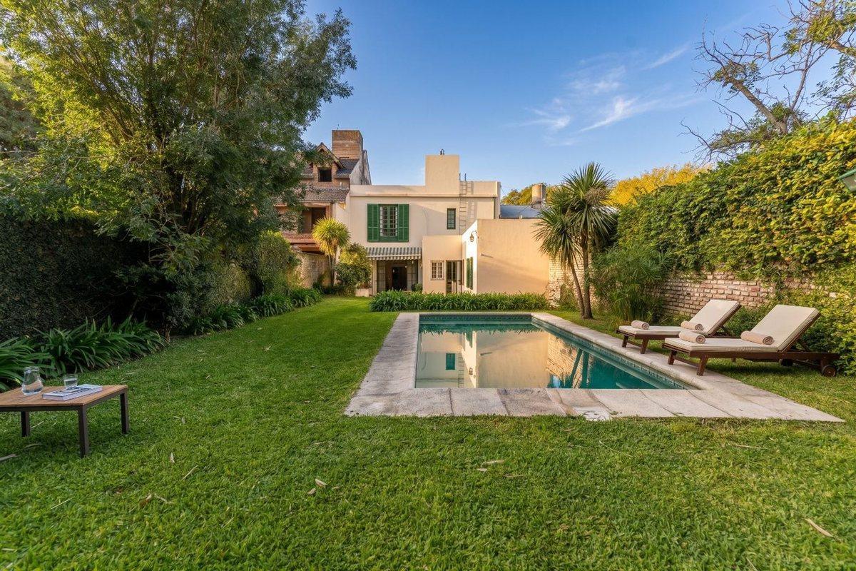 Foto de VENTA CASA 7 AMB JARDÍN PILETA OLIVOS, LA LUCILA, imagen 1
